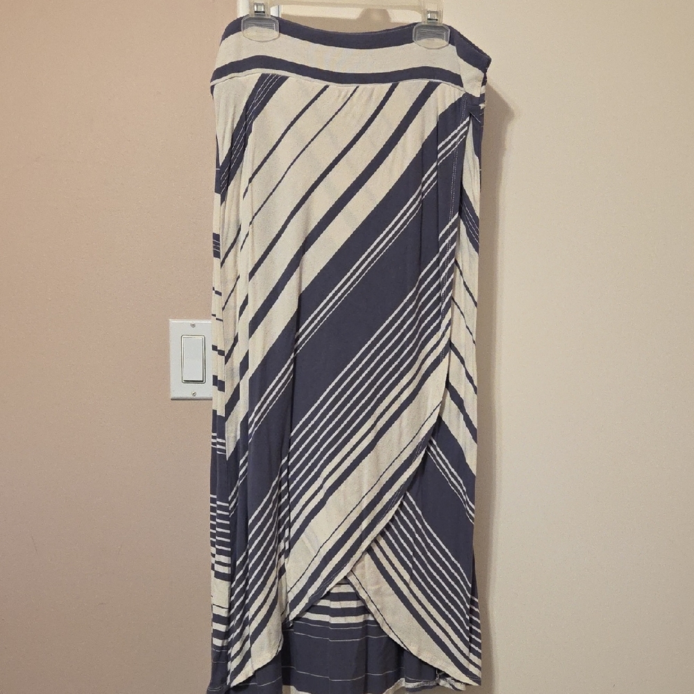 Denver Hayes Navy and Cream Diagonal Stripe Midi Skirt